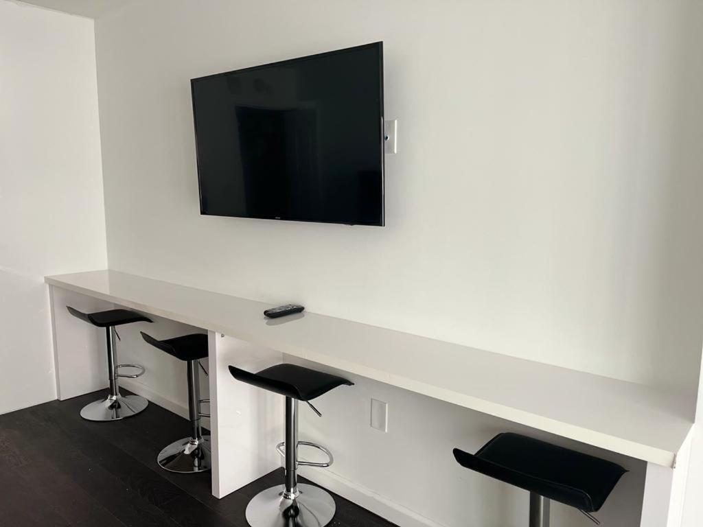 מיאמי Studios In Brickell With Pool, Gym, Free Parking And Game Room מראה חיצוני תמונה