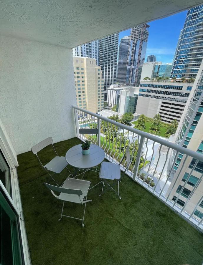 מיאמי Studios In Brickell With Pool, Gym, Free Parking And Game Room מראה חיצוני תמונה