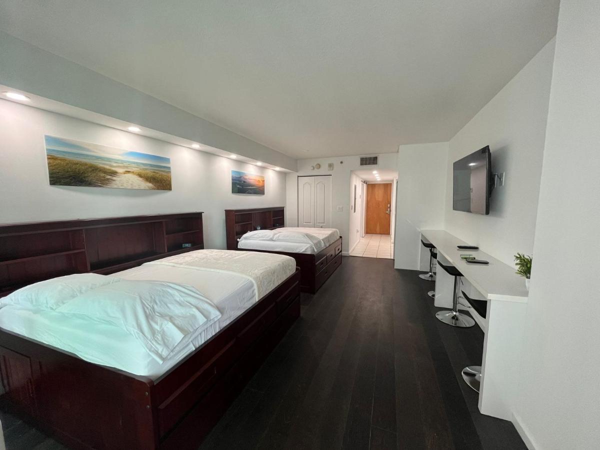 מיאמי Studios In Brickell With Pool, Gym, Free Parking And Game Room מראה חיצוני תמונה