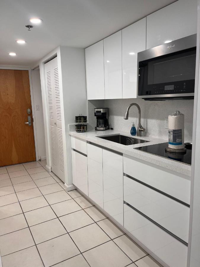 מיאמי Studios In Brickell With Pool, Gym, Free Parking And Game Room מראה חיצוני תמונה