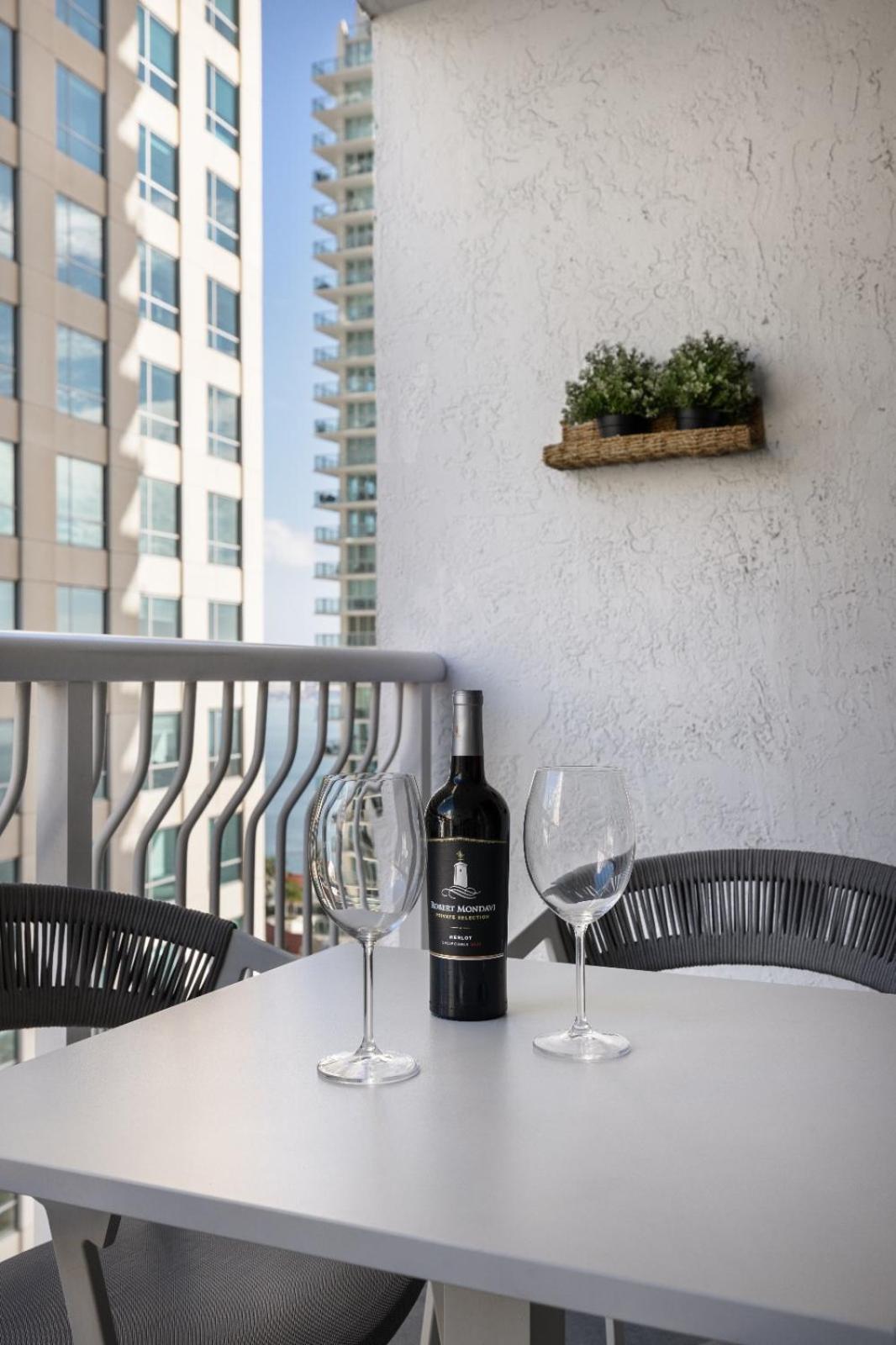 מיאמי Studios In Brickell With Pool, Gym, Free Parking And Game Room חדר תמונה